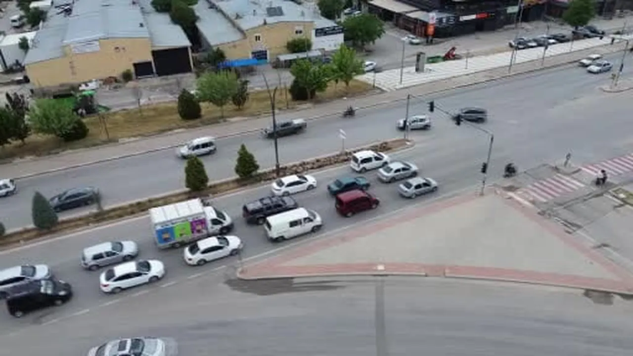 Kimliğini evde unutan adayın imdadına polis yetişti