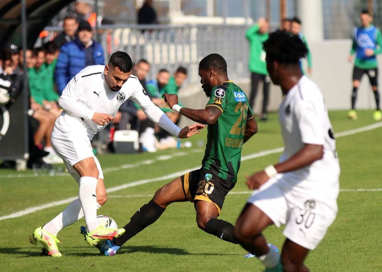 Kocaelispor Manisa FK