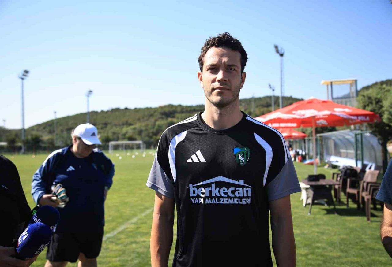 KOCAELİSPOR’UN RENKLERİNE BAĞLADIĞI DENEYİMLİ KALECİ ONURCAN PİRİ AÇIKLAMA YAPTI