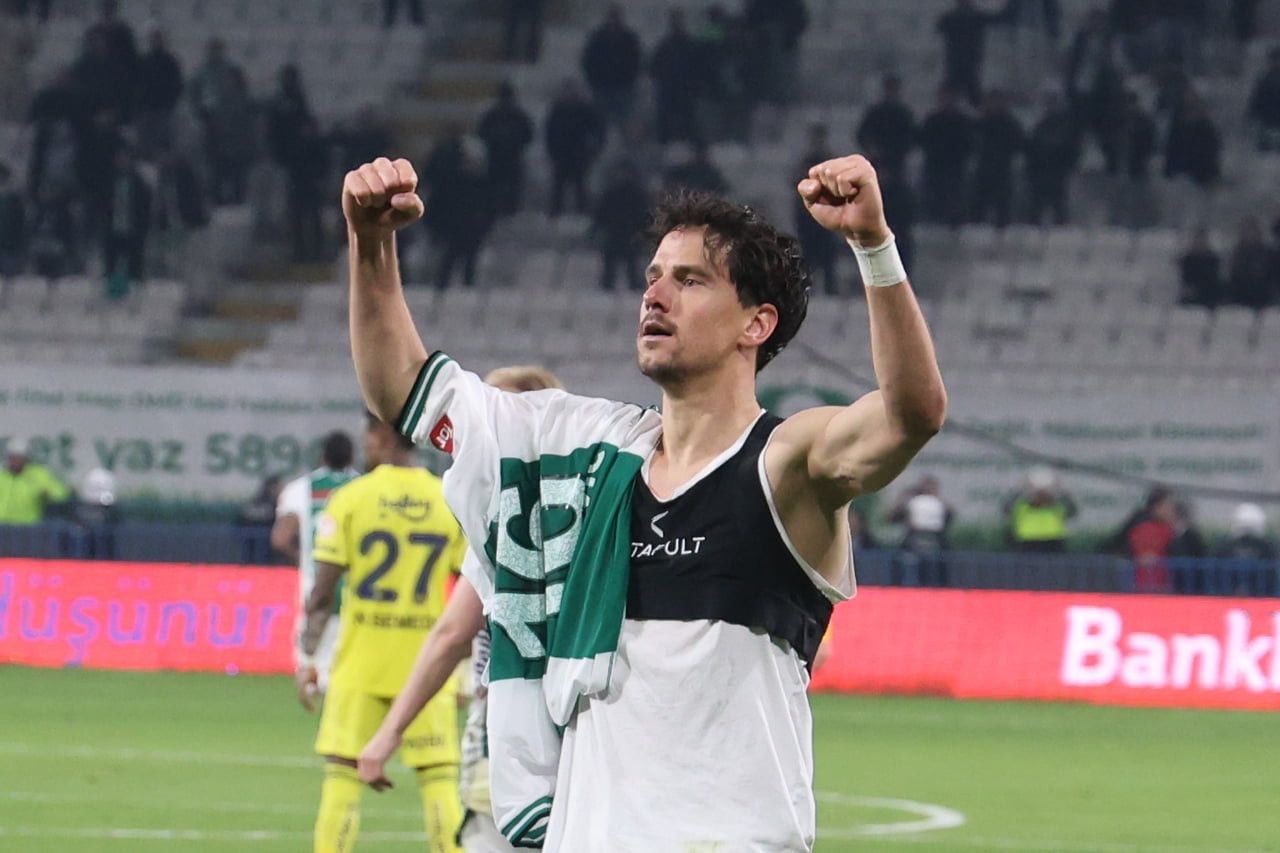 KONYASPOR, SIRP FUTBOLCU MARKO JEVTOVİC İLE SÖZLEŞMESİNİ UZATMAYARAK YOLLARINI AYIRDI.