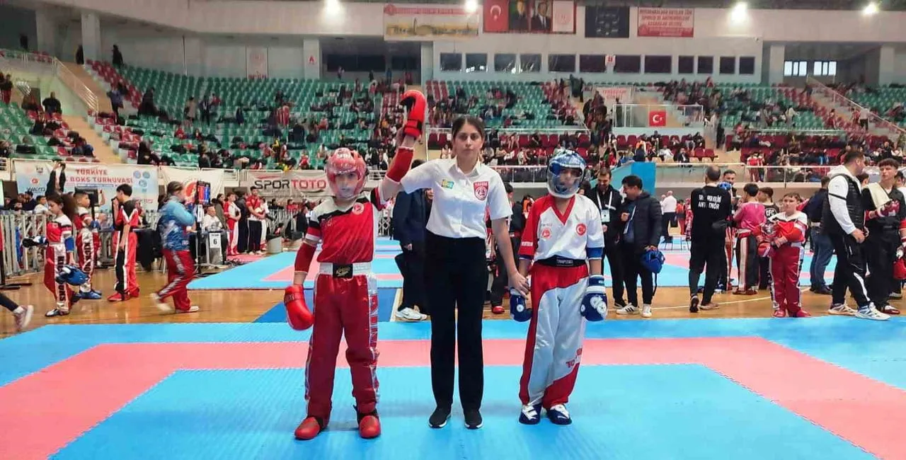 KÖRFEZ GENÇLERBİRLİĞİ SPOR KULÜBÜNÜN GENÇ SPORCULARI RAFET EREN AYTEKİN VE POYRAZ EGE EROL...