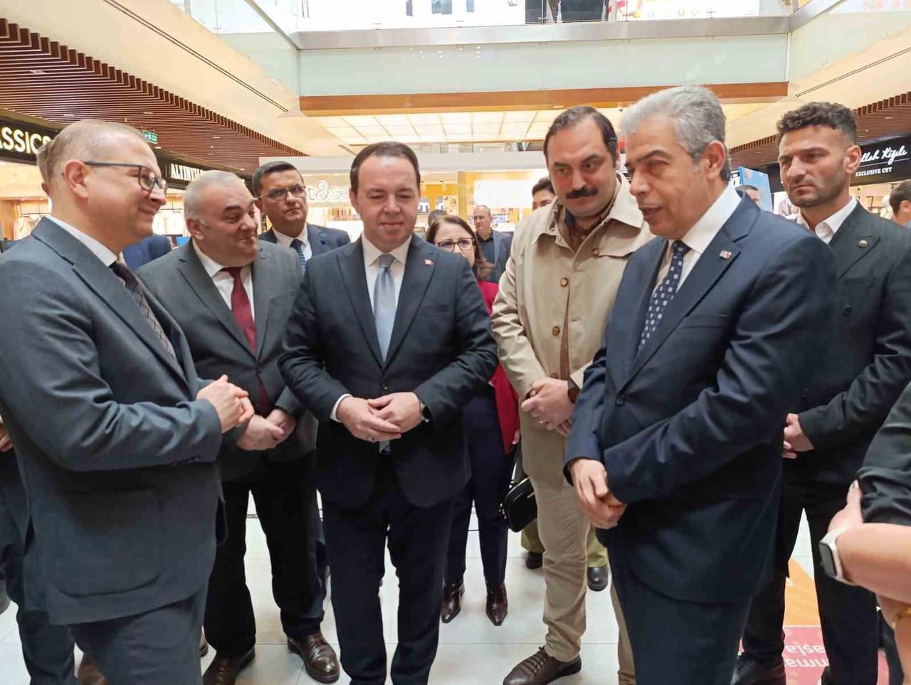 KOZLU ANADOLU LİSESİ ÖĞRENCİLERİ TARAFINDAN HAZIRLANAN "1000 RENK BİNBİR EMEK" ADLI ZONGULDAK...