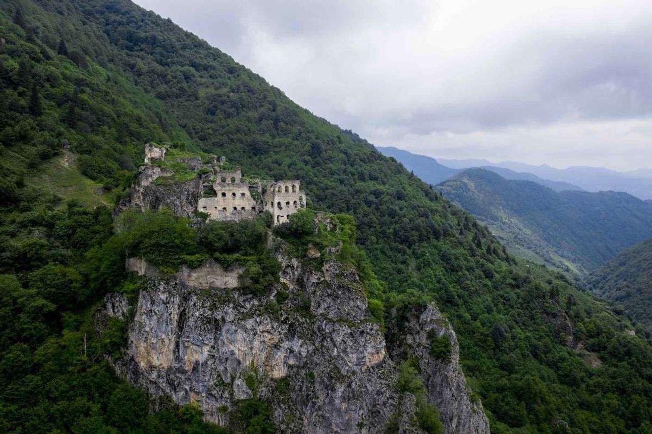 kuştul manastırı