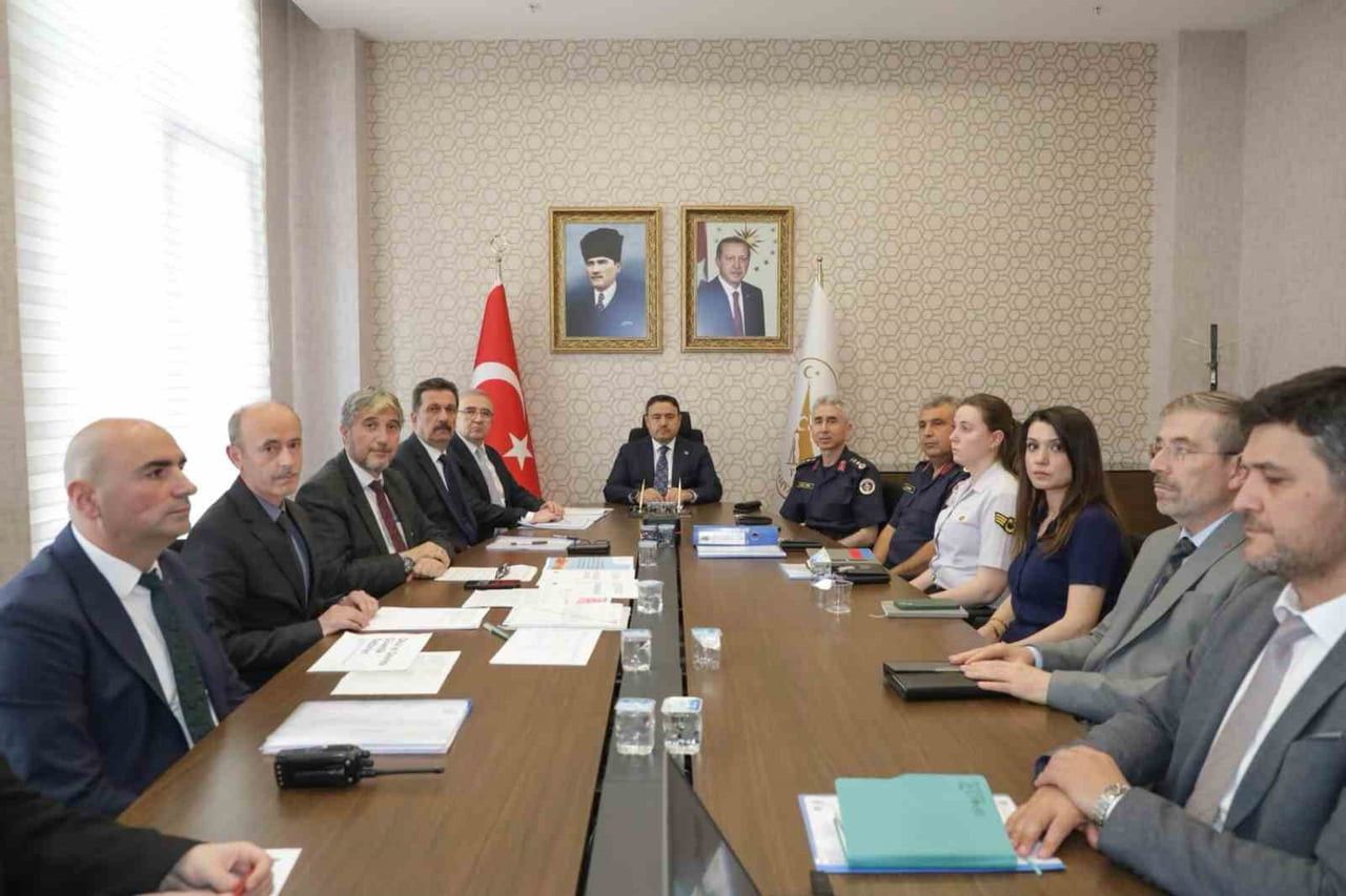 KÜTAHYA’DA ÇOCUKLARIN EĞİTİM HAYATI BOYUNCA KARŞILAŞABİLECEKLERİ GÜVENLİK RİSKLERİ KAPSAMLI...