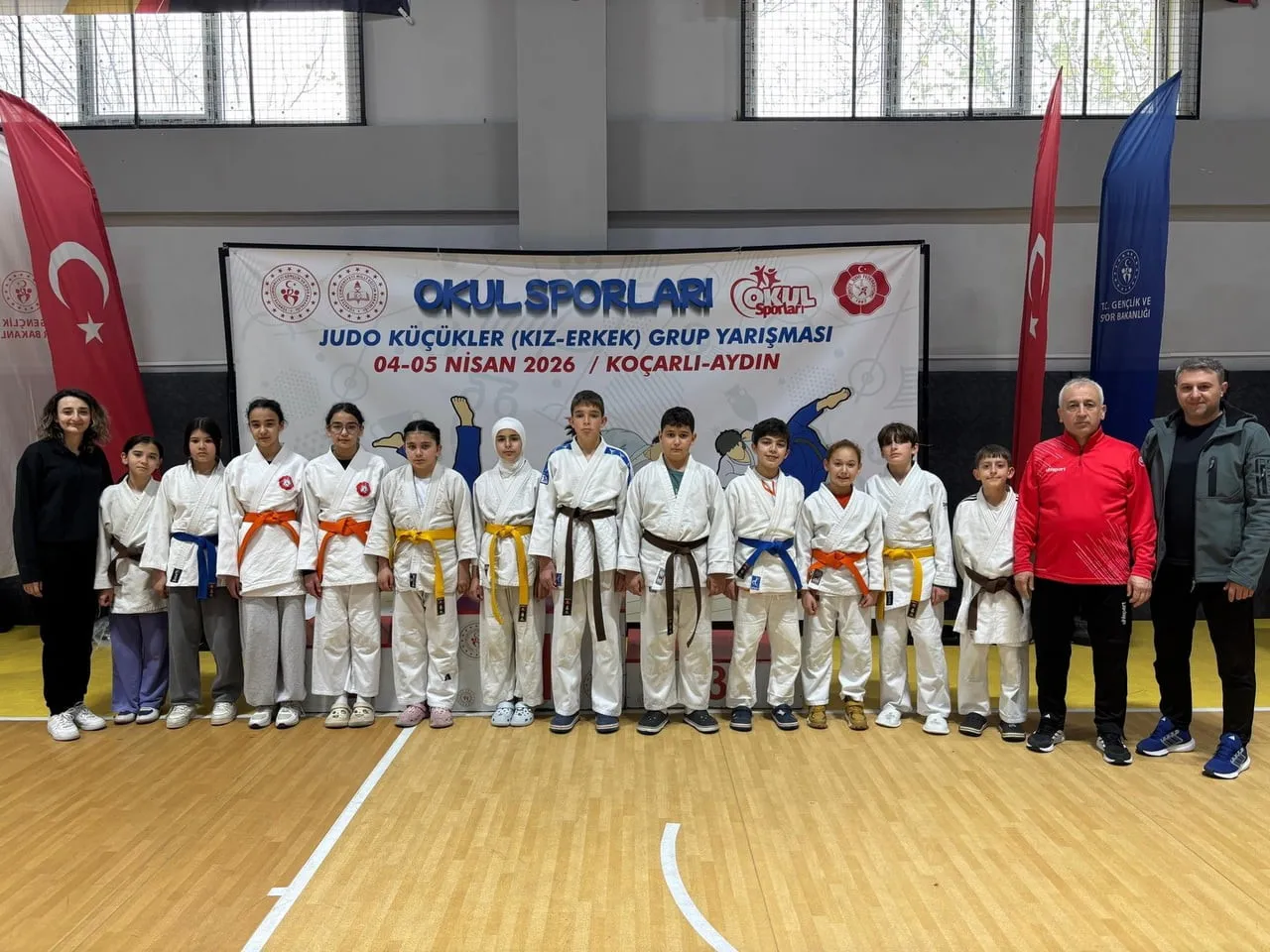 KÜTAHYALI MİNİK JUDOCULARDAN ÇİFTE BRONZ MADALYA