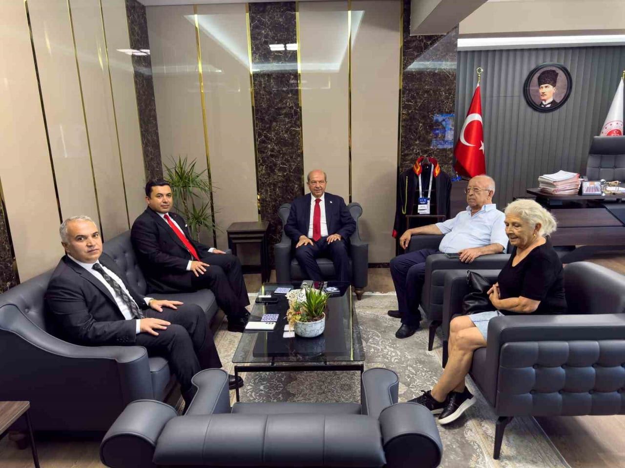 KUZEY KIBRIS TÜRK CUMHURİYETİ’NİN (KKTC) 5. CUMHURBAŞKANI ERSİN TATAR (ORTADA), ANAMUR ADALET...