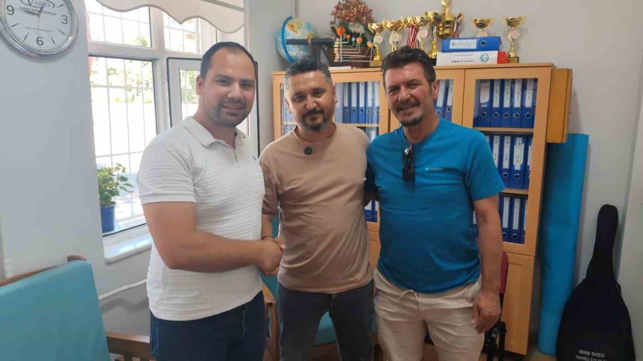 MANİSA'NIN ŞEHZADELER İLÇESİNE BAĞLI HACIHALİLLER MAHALLESİ KIRSALINDA GÖNÜLLÜ OLARAK GÖREV YAPAN...