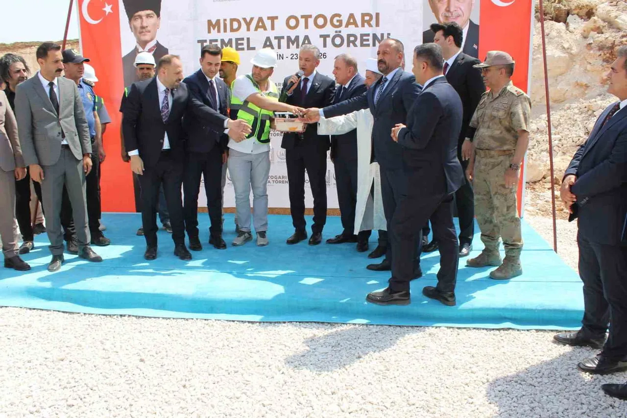 MARDİN BÜYÜKŞEHİR BELEDİYESİ TARAFINDAN MİDYAT’TA HAYATA GEÇİRİLECEK OLAN YENİ OTOGAR PROJESİNİN...