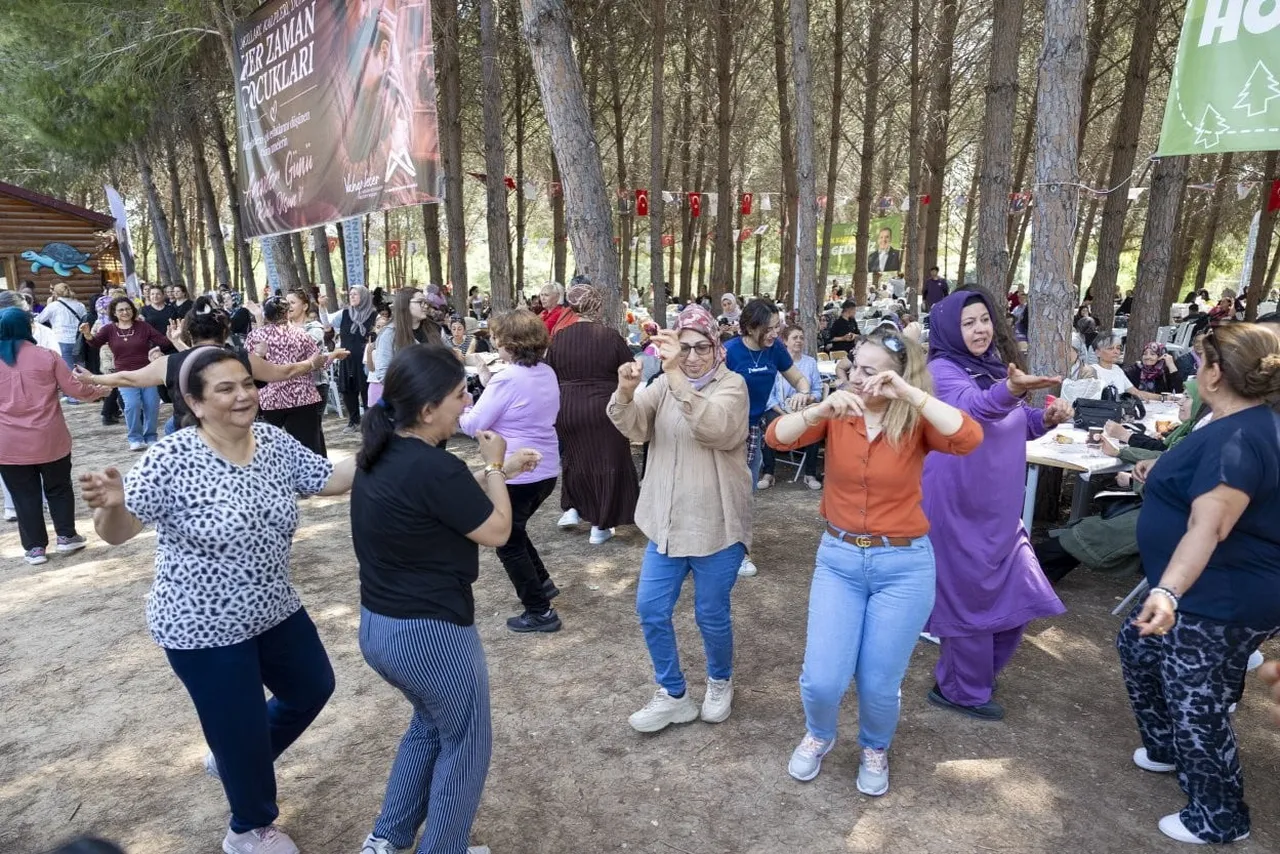 MERSİN BÜYÜKŞEHİR BELEDİYESİ, ANNELER GÜNÜ DOLAYISIYLA ÖZEL BİREY ANNELERİ İLE KADINLARA YÖNELİK...