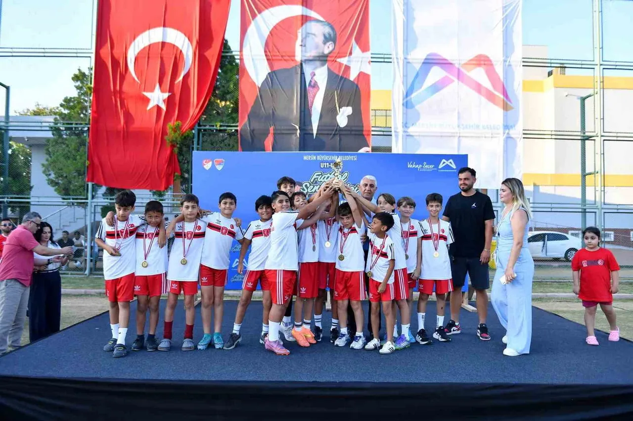 MERSİN'DE DÜZENLENEN 6. U-11 VE U-12 FUTBOL ŞENLİK LİGİ, TARSUS'TAN ANAMUR'A KADAR 154 TAKIM VE 3...