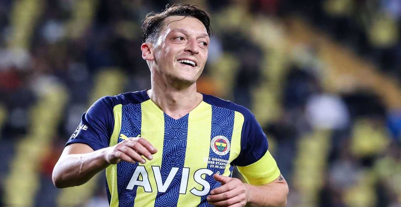 Mesut Özil Fenerbahçe