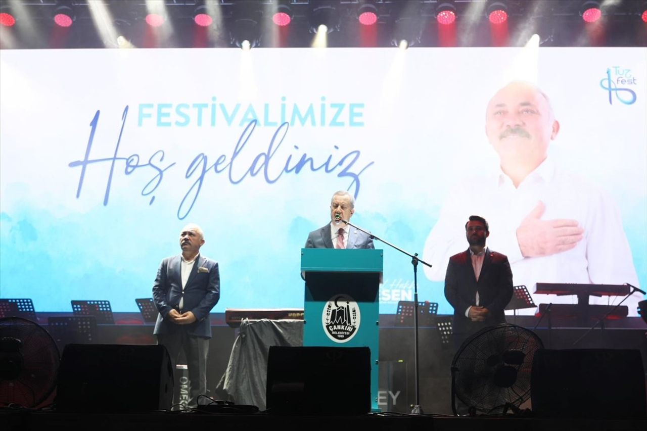 MHP Genel Başkan Yardımcısı Sadir Durmaz, Çankırı Belediyesi tarafından düzenlenen 4. Uluslararası...