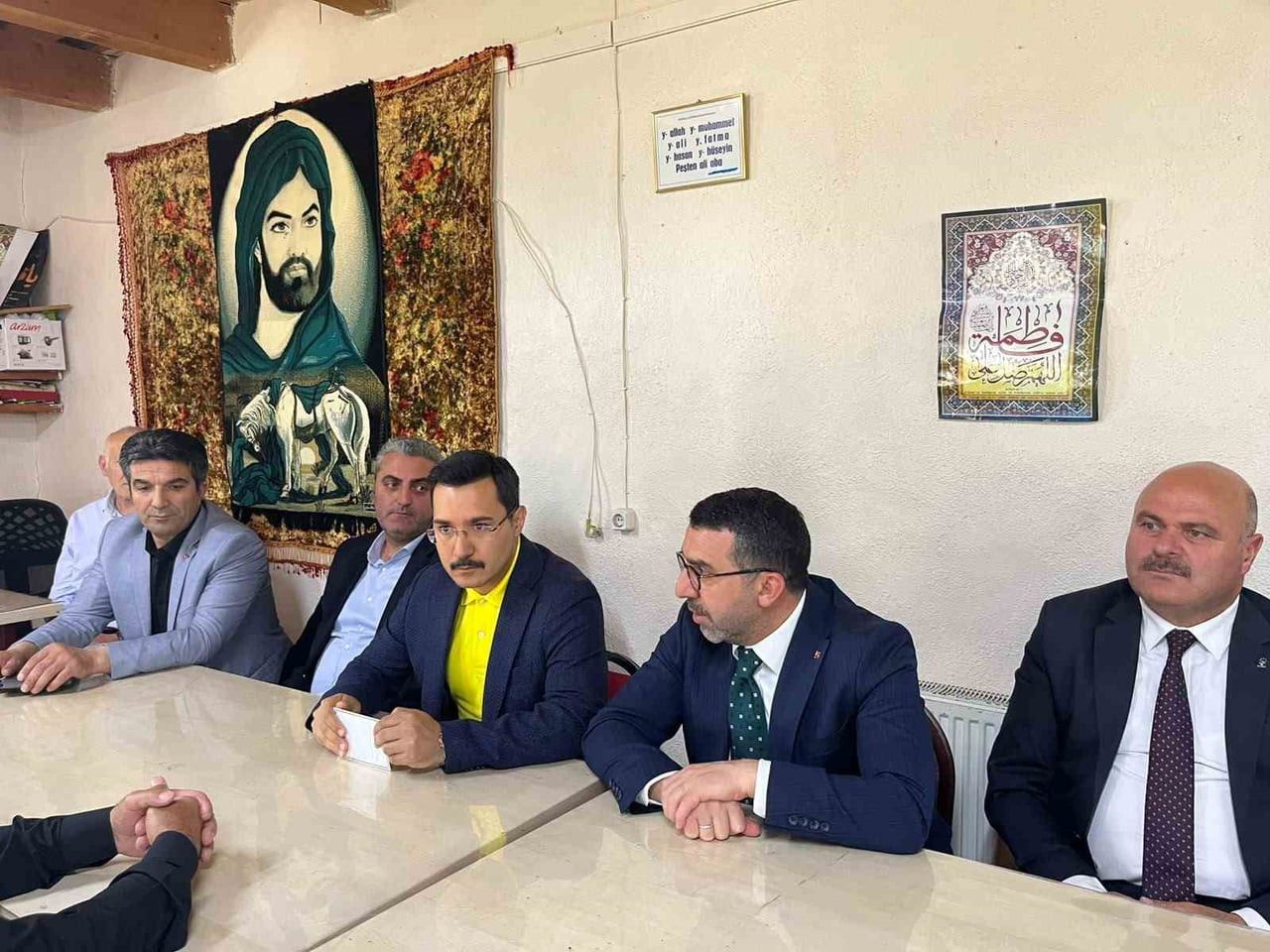 MİLLETVEKİLİ ÇALKIN AKYAKA'DA MUHTARLAR VE VATANDAŞLARLA BULUŞTU(KARS-İHA)