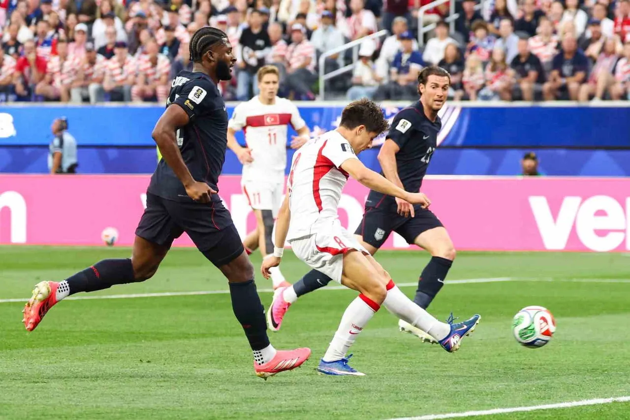 MİLLİ FUTBOLCU ARDA GÜLER, ABD MAÇIYLA A MİLLİ FUTBOL TAKIMI’NIN 2026 FIFA DÜNYA KUPASI’NDAKİ İLK...