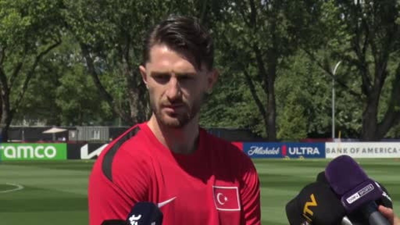 Milli futbolcu İsmail Yüksek, A Milli Futbol Takımı'nın formasını giymenin, Dünya Kupası'nda...