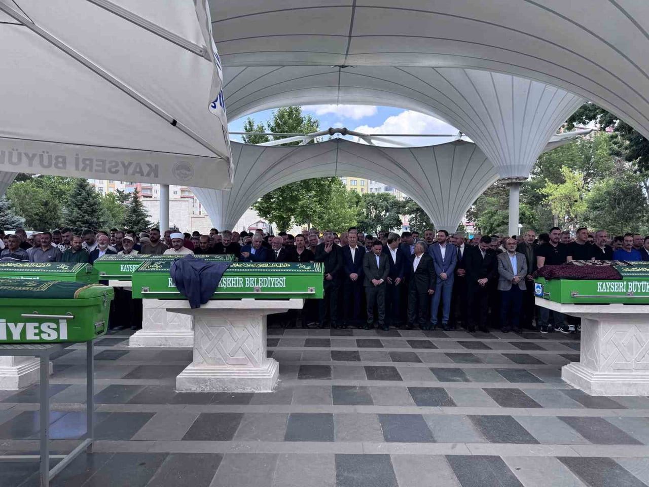 MİMARSİNAN ORGANİZE SANAYİ BÖLGESİ (OSB) YÖNETİM KURULU BAŞKANI MEHMET ARAR'IN HAYATINI KAYBEDEN...