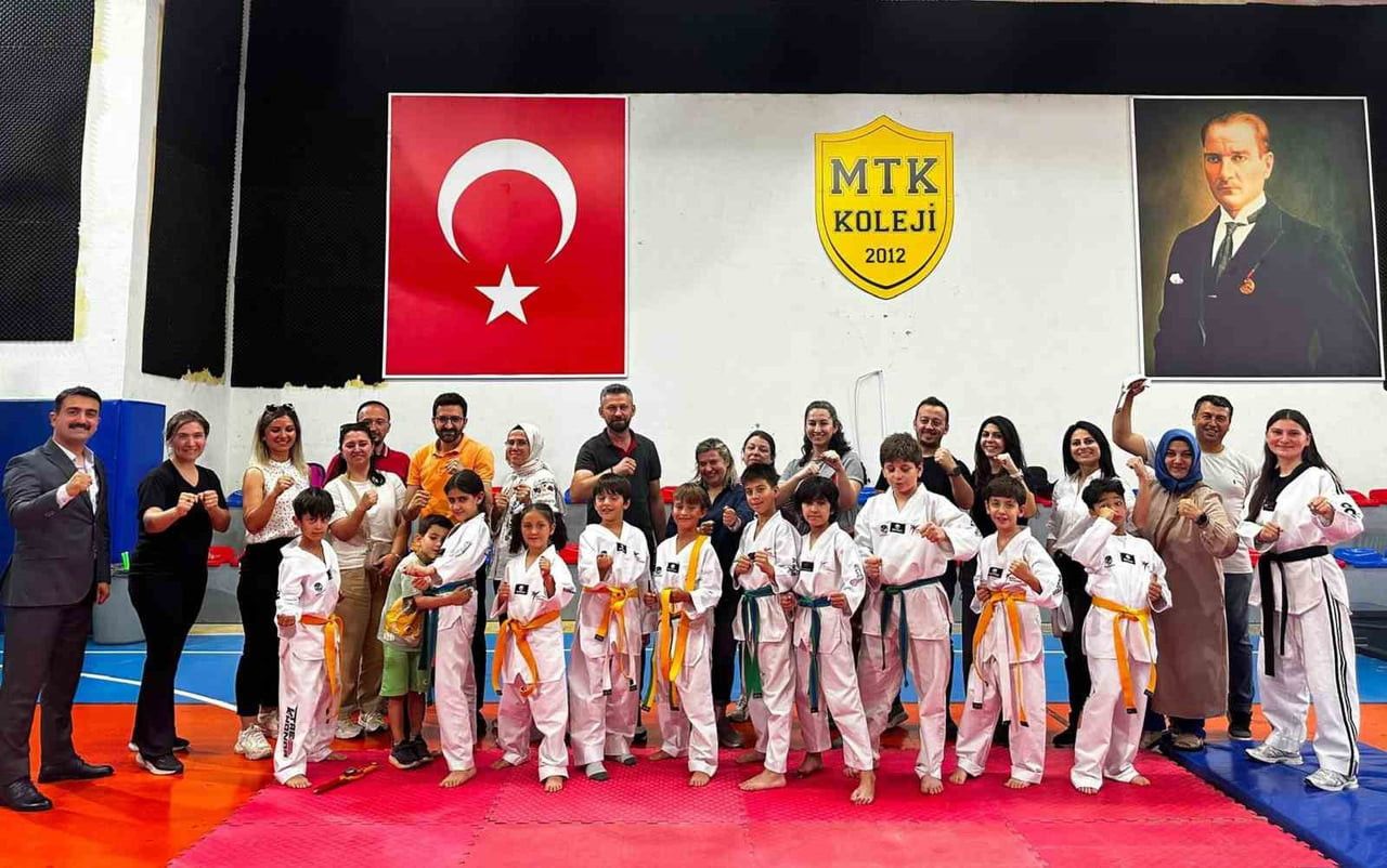 MTK KOLEJİ’NDE TEKVANDO KUŞAK TERFİ SINAVI