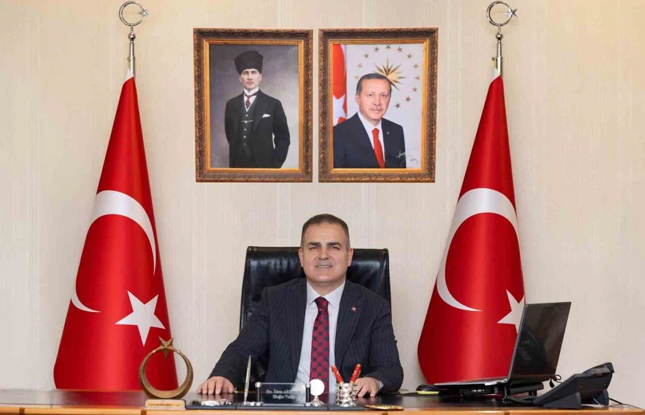MUĞLA VALİSİ DR. İDRİS AKBIYIK