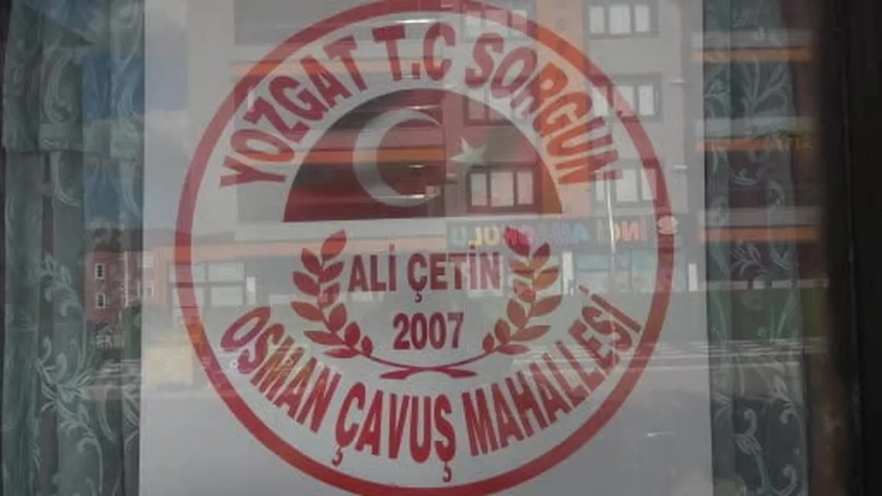 Muhtar Çetin, hayırseverler ve ihtiyaç sahipleri arasında köprü oldu