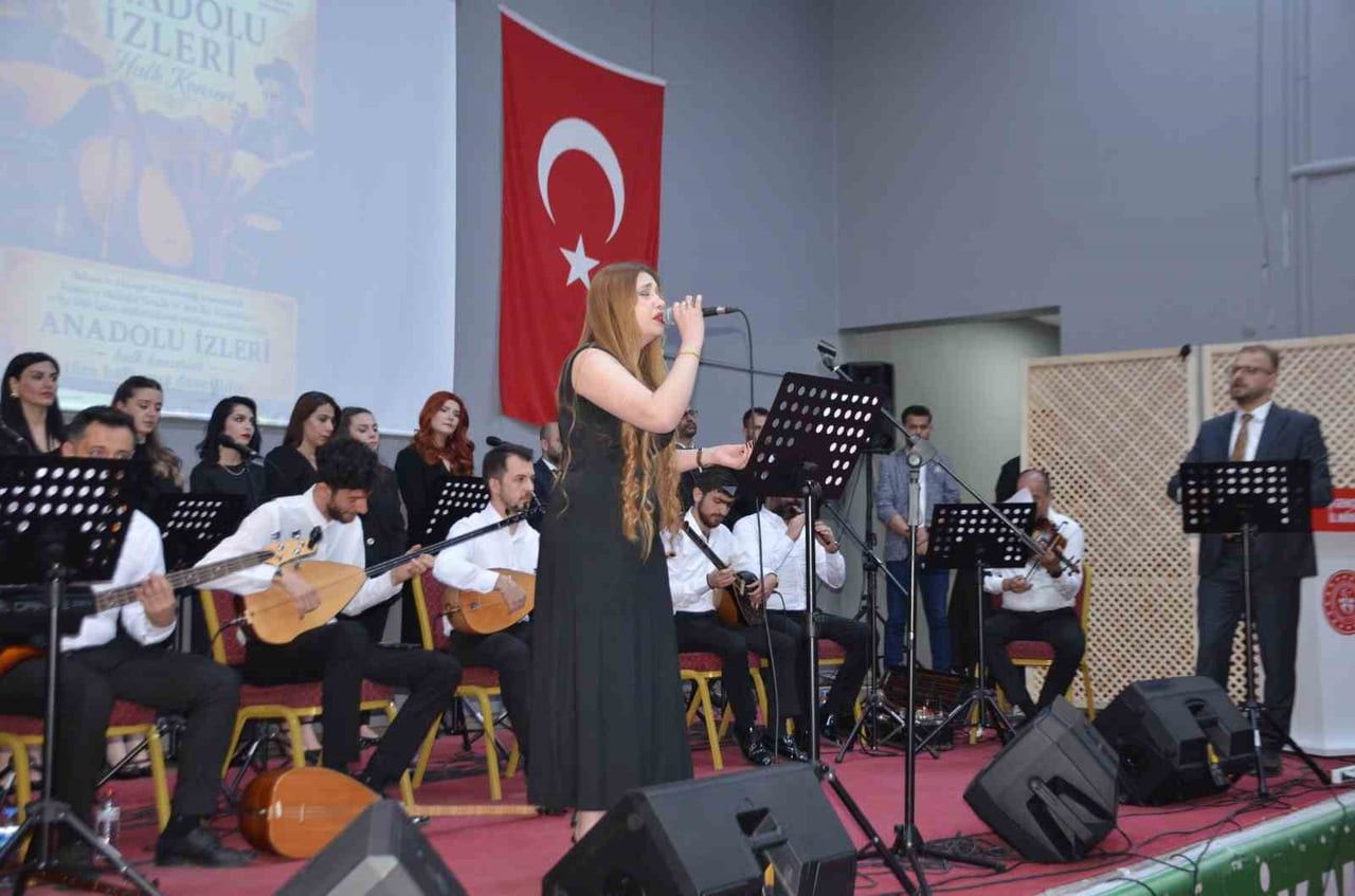 MUŞ'UN BULANIK VE MALAZGİRT KAYMAKAMLIKLARININ KOORDİNASYONUNDA DÜZENLENEN "ANADOLU İZLERİ HALK...
