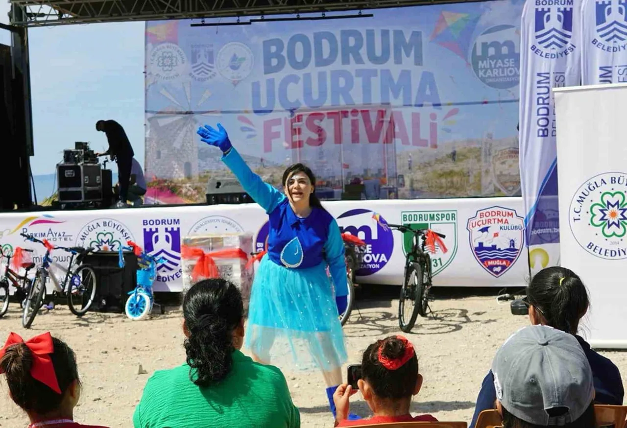 MUSKİ’DEN BODRUM UÇURTMA FESTİVALİ’NDE ÇOCUKLARA SU TASARRUFU EĞİTİMİ