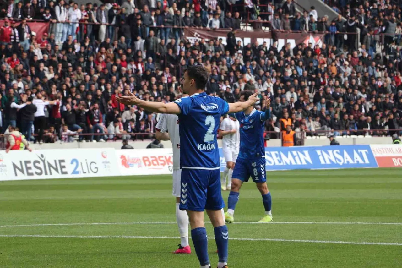 NESİNE 2. LİG: ELAZIĞSPOR: 3 – ERBAASPOR: 0