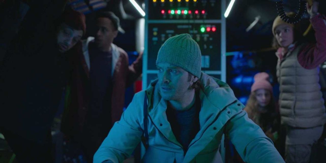 Netflix Yakamoz S-245 dizisi