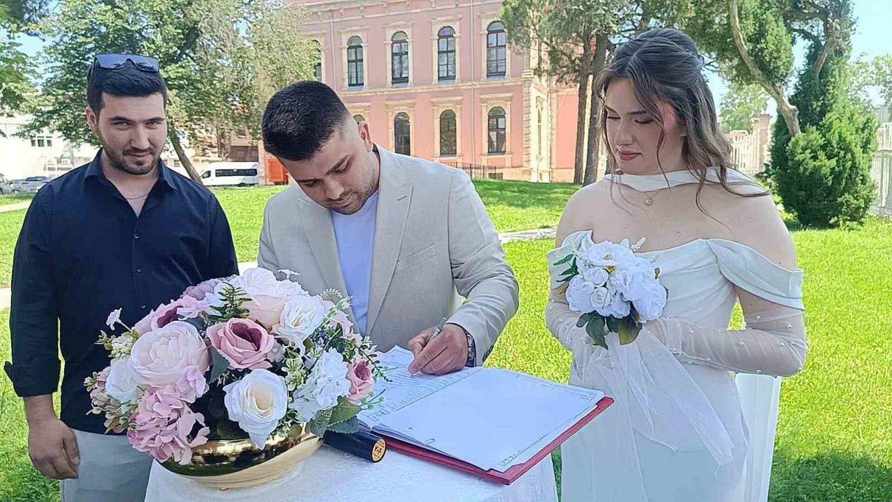 OKTAY VE İREM DURAN