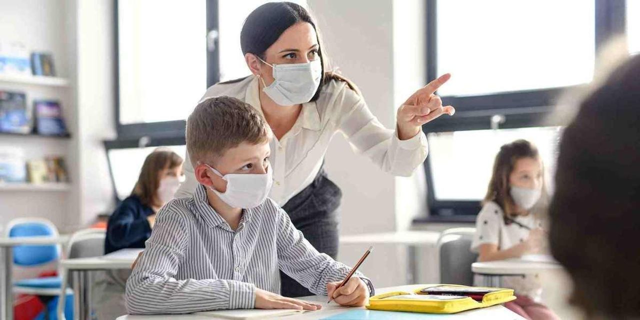 Okullarda maske kullanımı