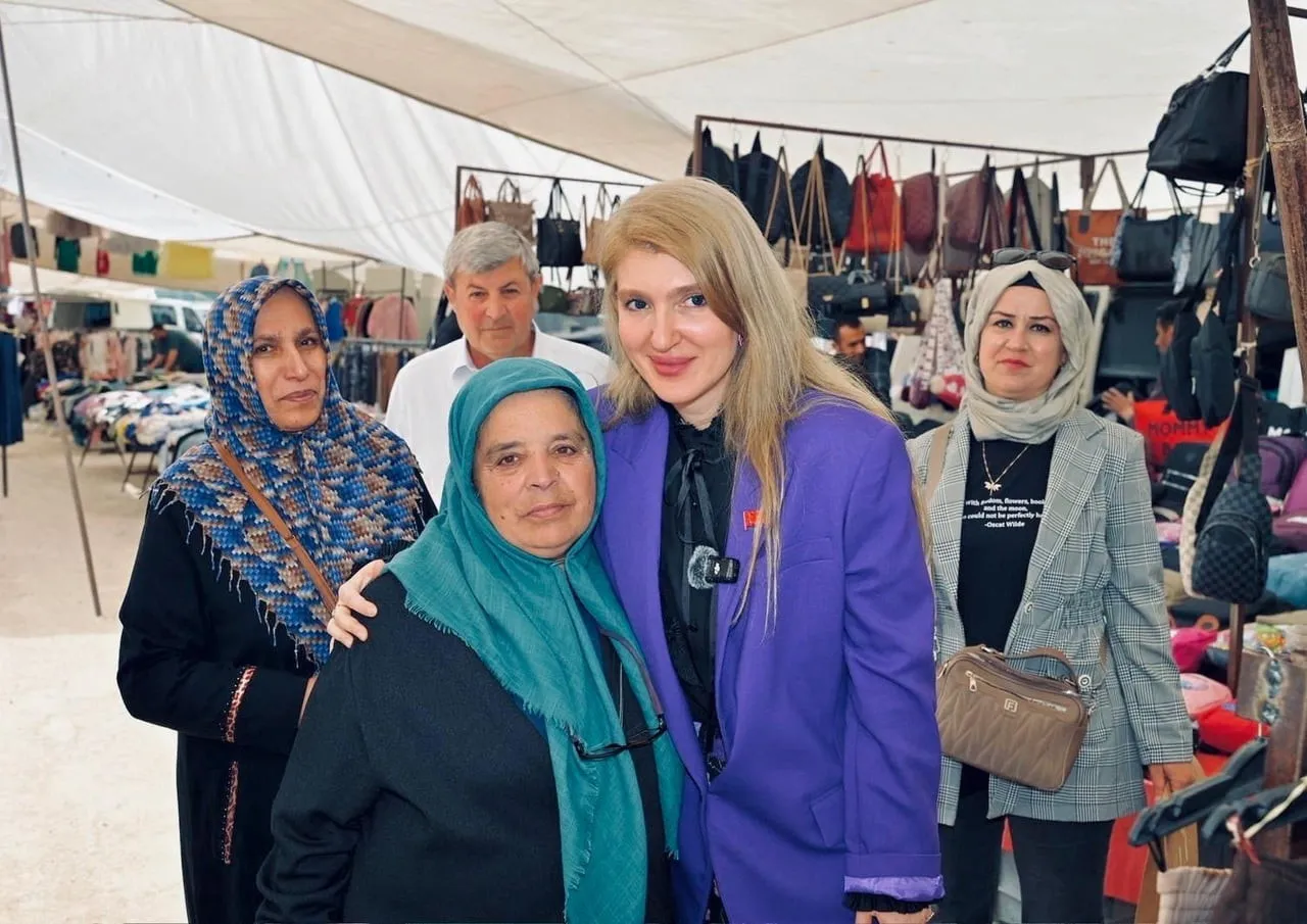 ÖLMEZTOPRAK ANNELERİN DUASI, ESNAFIN SELAMI İLE SAHADA