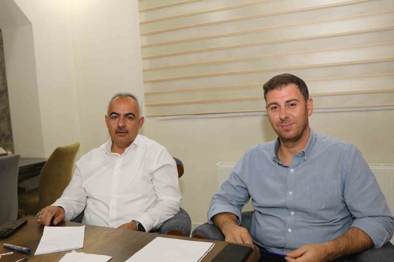 OLTU BELEDİYE BAŞKANI ADEM ÇELEBİ, OLTU BELEDİYESİ İLE AK PARTİ OLTU İLÇE BAŞKANLIĞI TARAFINDAN...