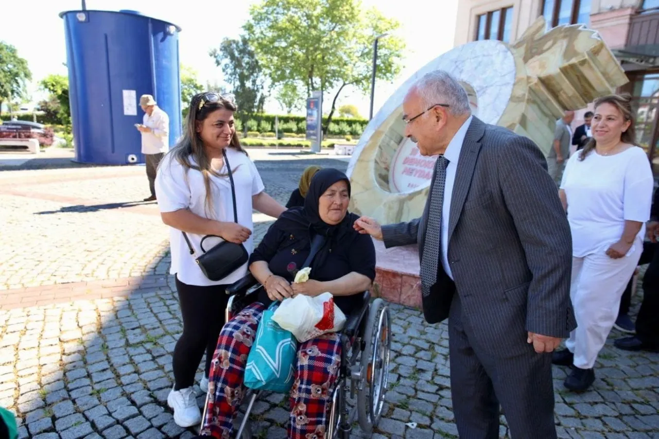 ORDU BÜYÜKŞEHİR BELEDİYE BAŞKANI DR. MEHMET HİLMİ GÜLER, BELEDİYE TARAFINDAN DÜZENLENEN "ENGELSİZ...