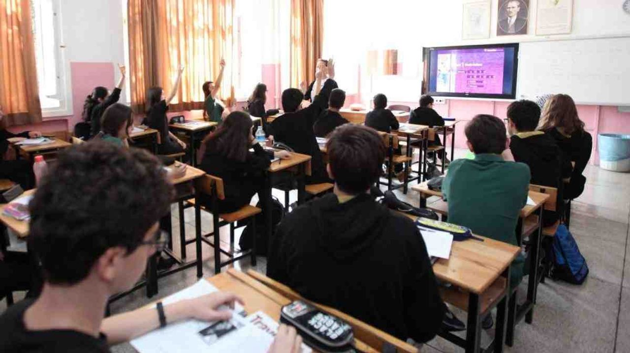 Ortalama ile geçti ne demek