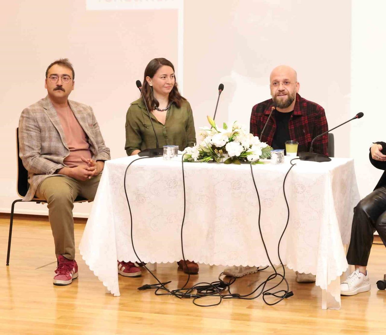 OSMANGAZİ BELEDİYESİ TARAFINDAN BU YIL İKİNCİSİ DÜZENLENEN BURSA ALTIN ÇINAR KISA FİLM FESTİVALİ...