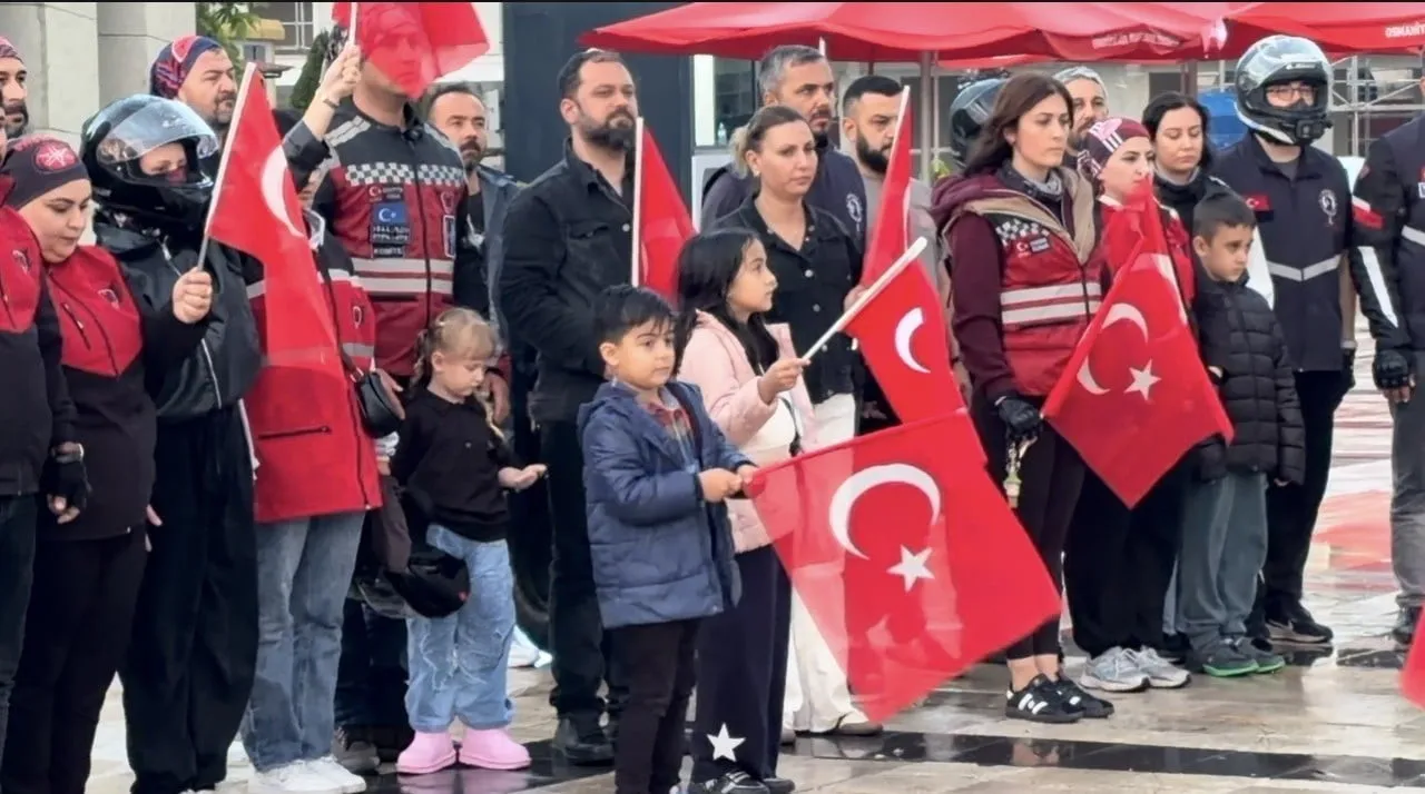 OSMANİYE’DE MOTOSİKLET TUTKUNLARINDAN 19 MAYIS KORTEJİ