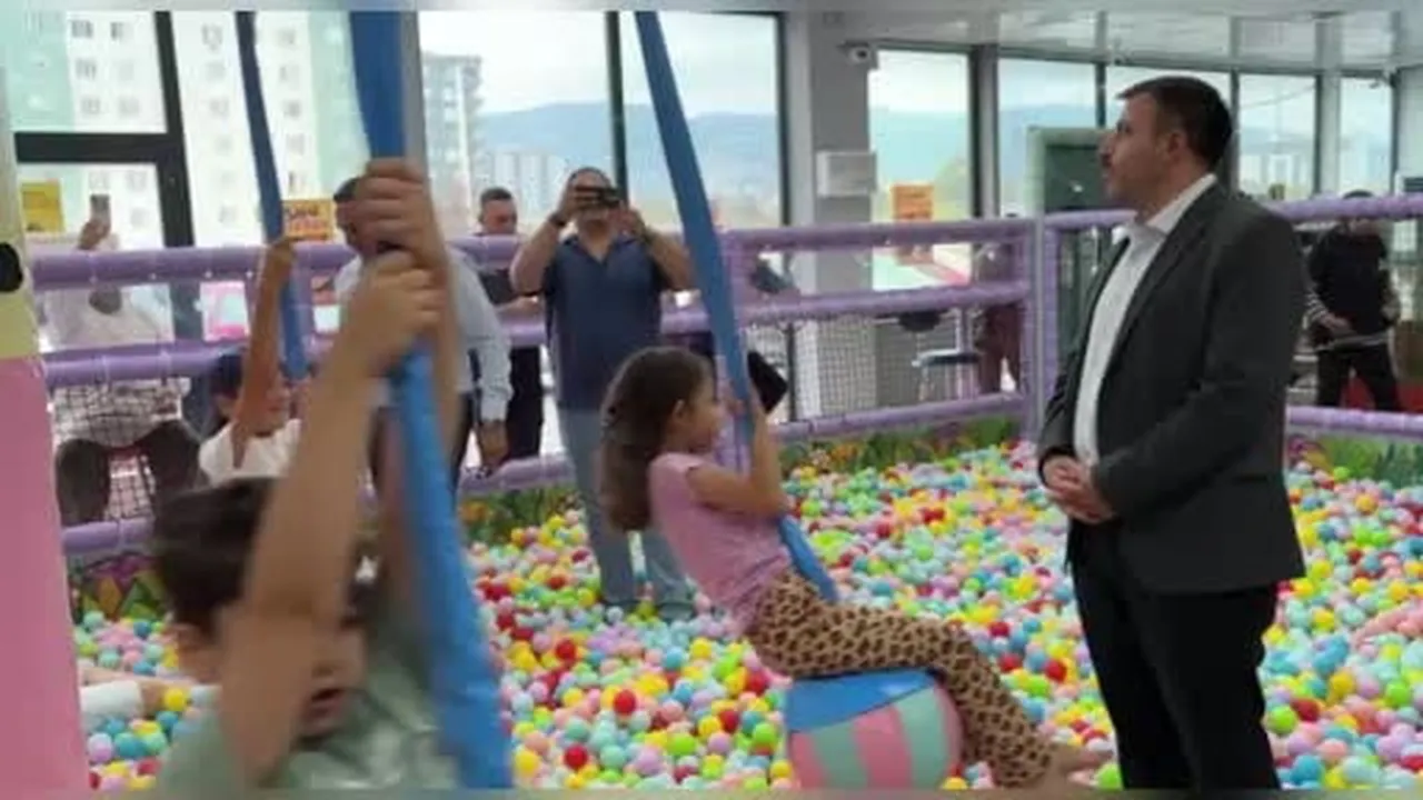 Osmaniye’de özel bireyler karne sevincini şenlikle yaşadı