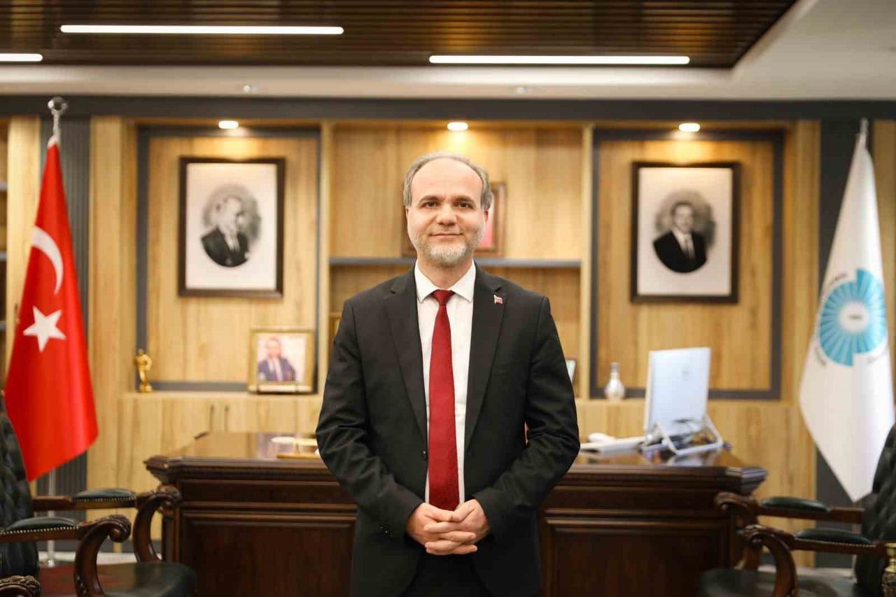 PROF.DR. HASAN USLU - NÖHÜ REKTÖRÜ