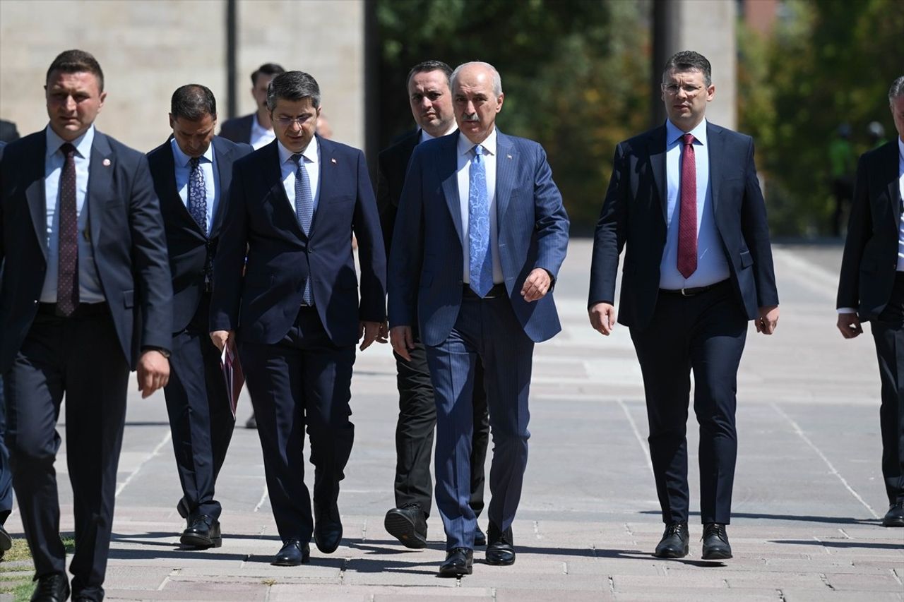"Terörsüz Türkiye" hedefi doğrultusunda kurulan Milli Dayanışma, Kardeşlik ve Demokrasi Komisyonu...