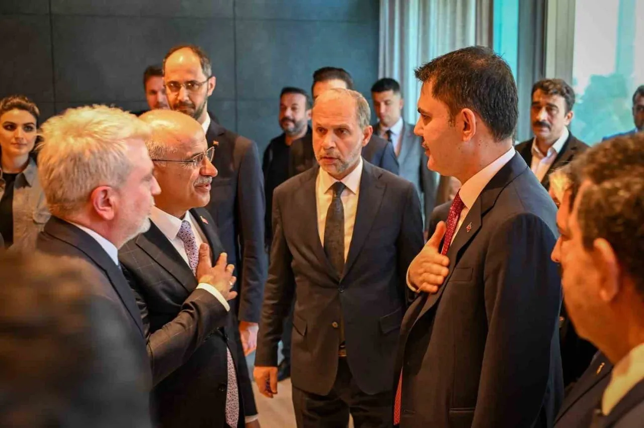 "TÜRKİYE'NİN COP31'E GİDEN YOLU: DİRENÇLİ ŞEHİRLER" PANELİ YAPILDI
