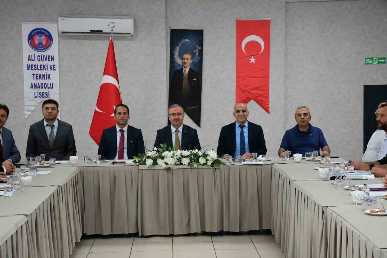 REHBERLİK VE PSİKOLOJİK DANIŞMA HİZMETLERİ İL YÜRÜTME KOMİSYONU TOPLANTISI, İL MİLLİ EĞİTİM MÜDÜRÜ...