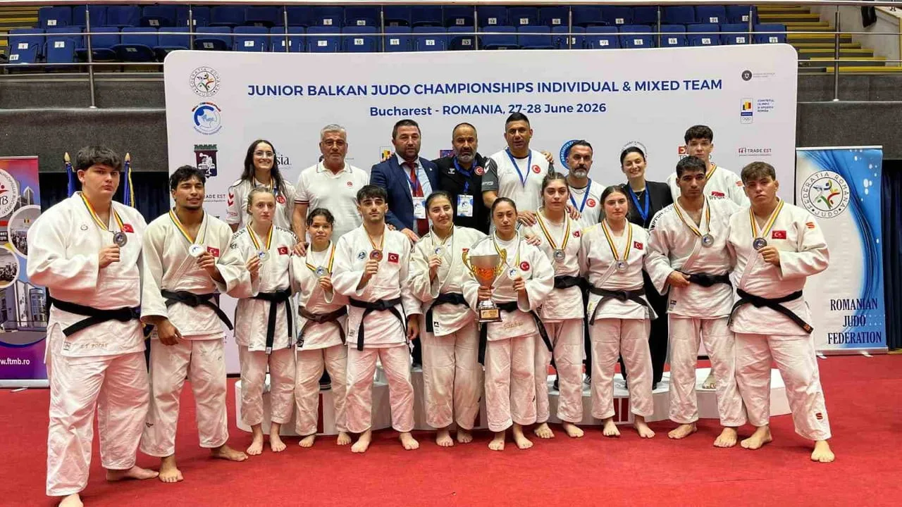 ROMANYA’NIN BAŞKENTİ BÜKREŞ’TE DÜZENLENEN GENÇLER BALKAN JUDO ŞAMPİYONASI’NDA TÜRKİYE’Yİ TEMSİL...
