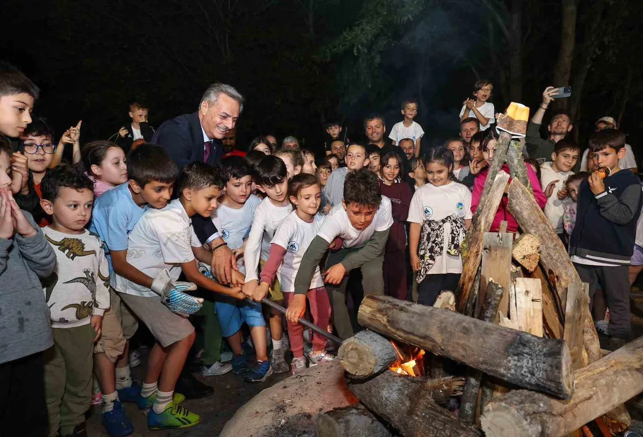 SAKARYA BÜYÜKŞEHİR BELEDİYESİ, BABALAR GÜNÜ’NDE MACERA PARK’TA ‘BABA-ÇOCUK KAMPI’ DÜZENLEDİ. 100...
