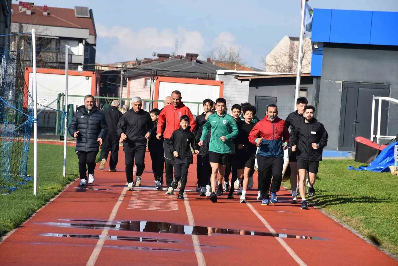 SAKARYA’NIN HENDEK İLÇESİNDE FAALİYET GÖSTEREN HENDEK HALK EĞİTİM MERKEZİ MÜDÜRLÜĞÜ BÜNYESİNDE...