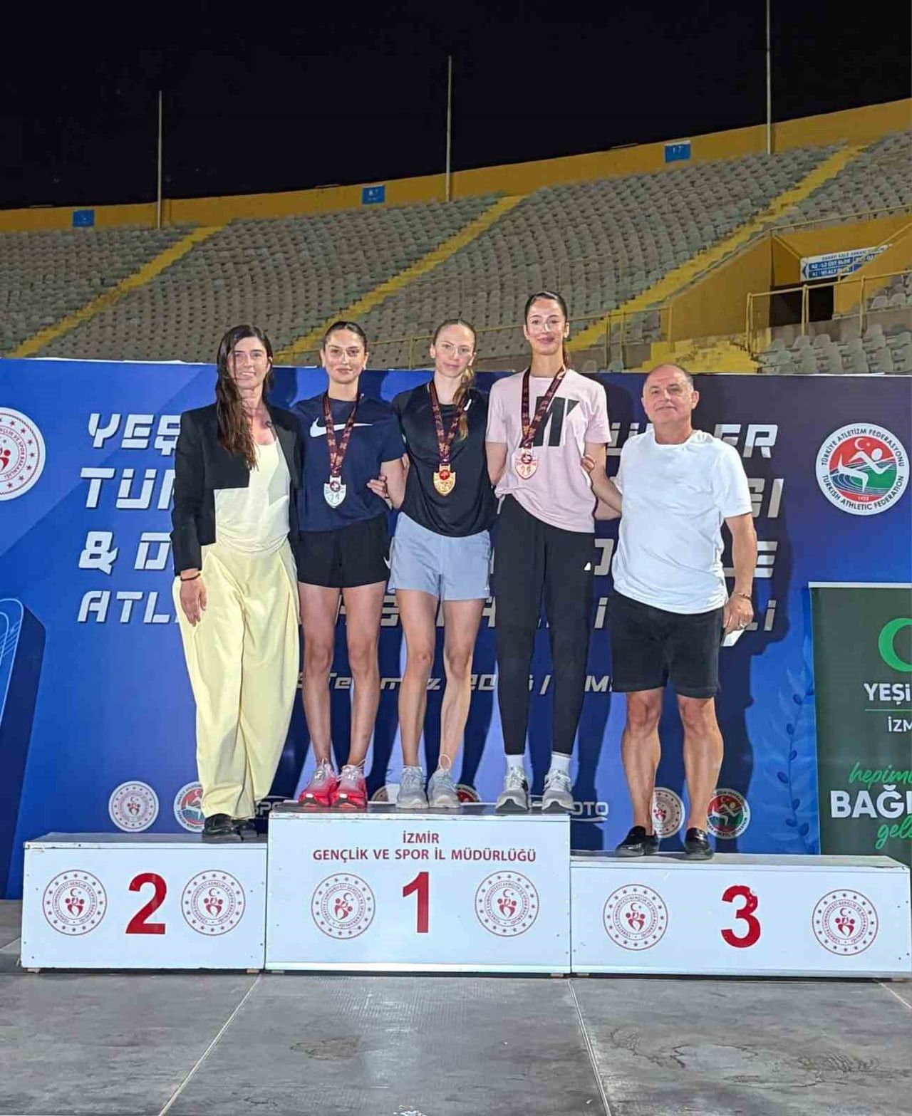 ŞAMPİYONADA MÜCADELE EDEN SPORCULARDAN ROJDA ÇAKMAK, U23 KATEGORİSİ ÜÇ ADIM ATLAMA BRANŞINDA...