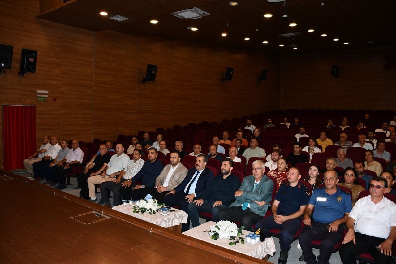 Samsun'un Vezirköprü ilçesindeki Oymaağaç Höyüğü kazılarının 20. yılı kapsamında düzenlenen...