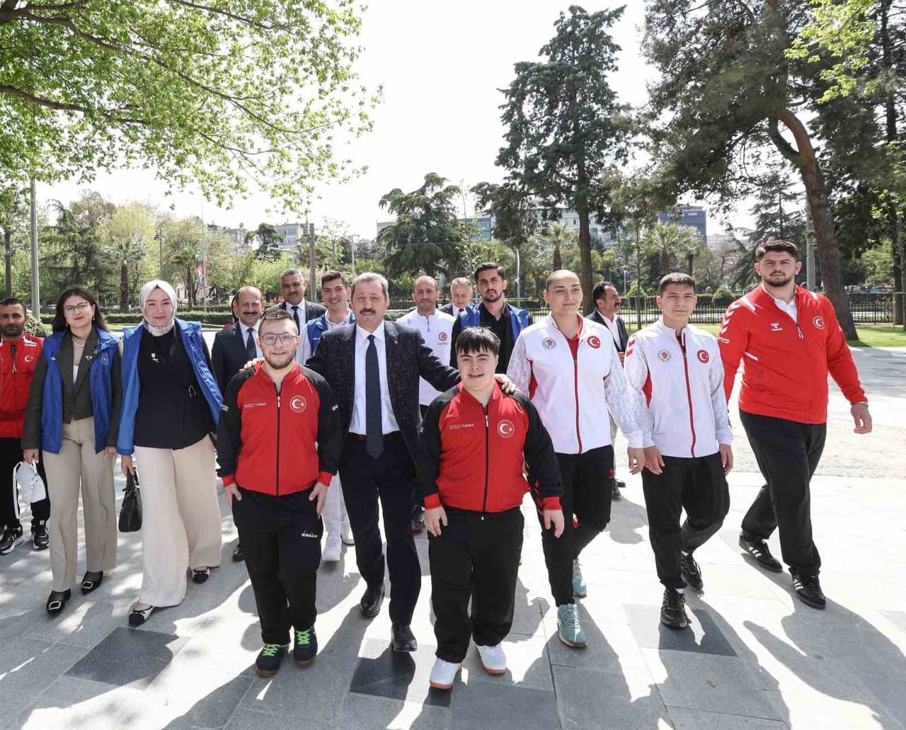 SAMSUN’DA 19 MAYIS ATATÜRK’Ü ANMA, GENÇLİK VE SPOR BAYRAMI ETKİNLİKLERİ KAPSAMINDA MİLLİ SPORCULAR...