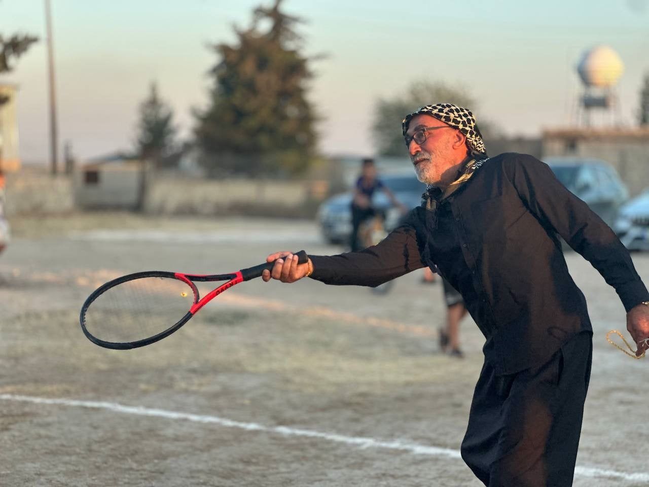 ŞANLIURFA'NIN CEYLANPINAR İLÇESİNE BAĞLI YUKARI ESENCE MAHALLESİNDE, TENİS SPORUNA YÖNELİK...