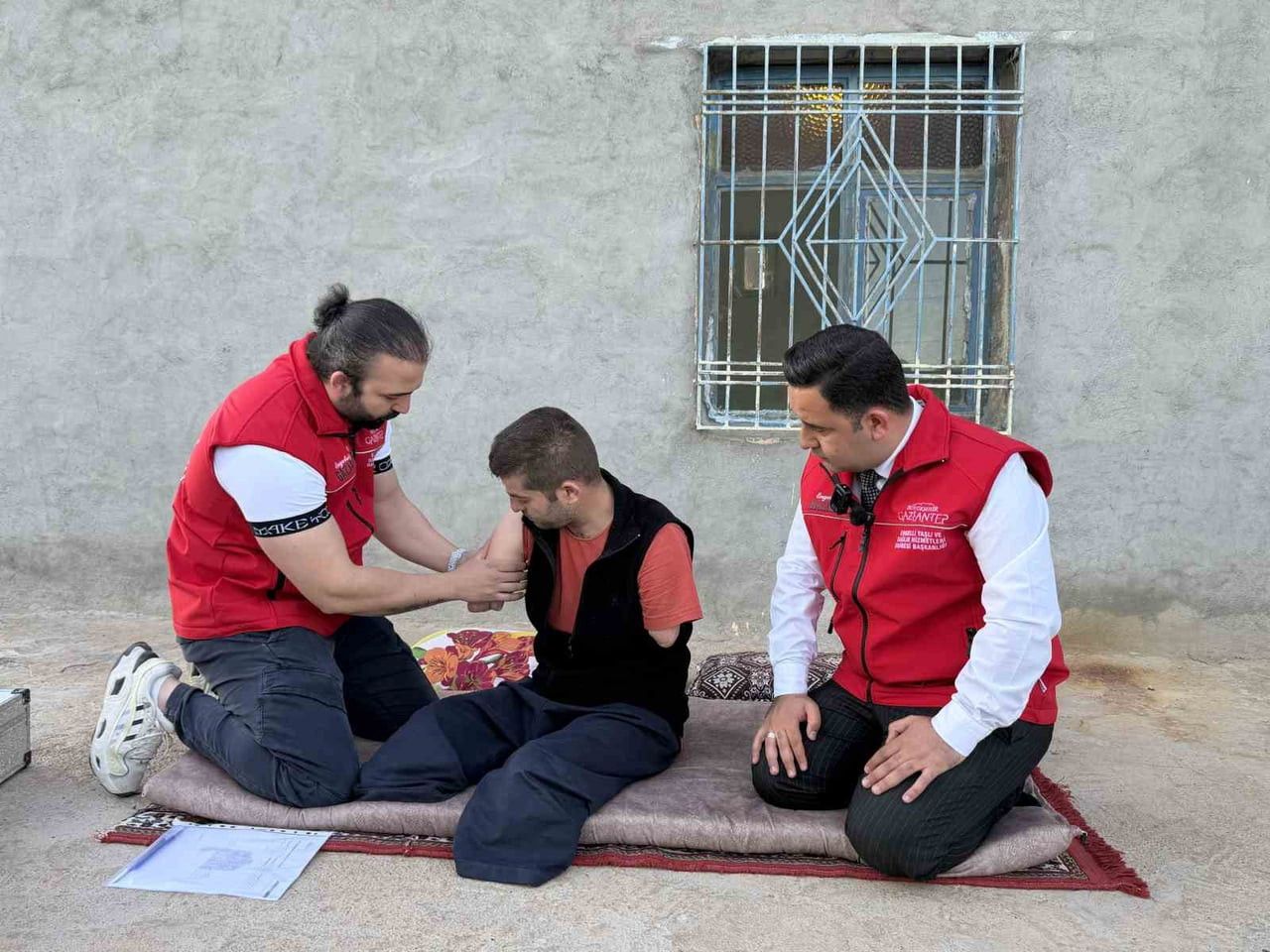 ŞANLIURFA’NIN VİRANŞEHİR İLÇESİNDE GEÇİRDİĞİ İŞ KAZASINDA İKİ KOLUNU VE İKİ BACAĞINI KAYBEDEN...