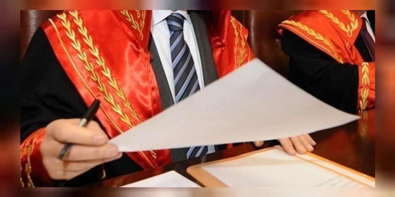 Savcı ne iş yapar, nasıl savcı olunur
