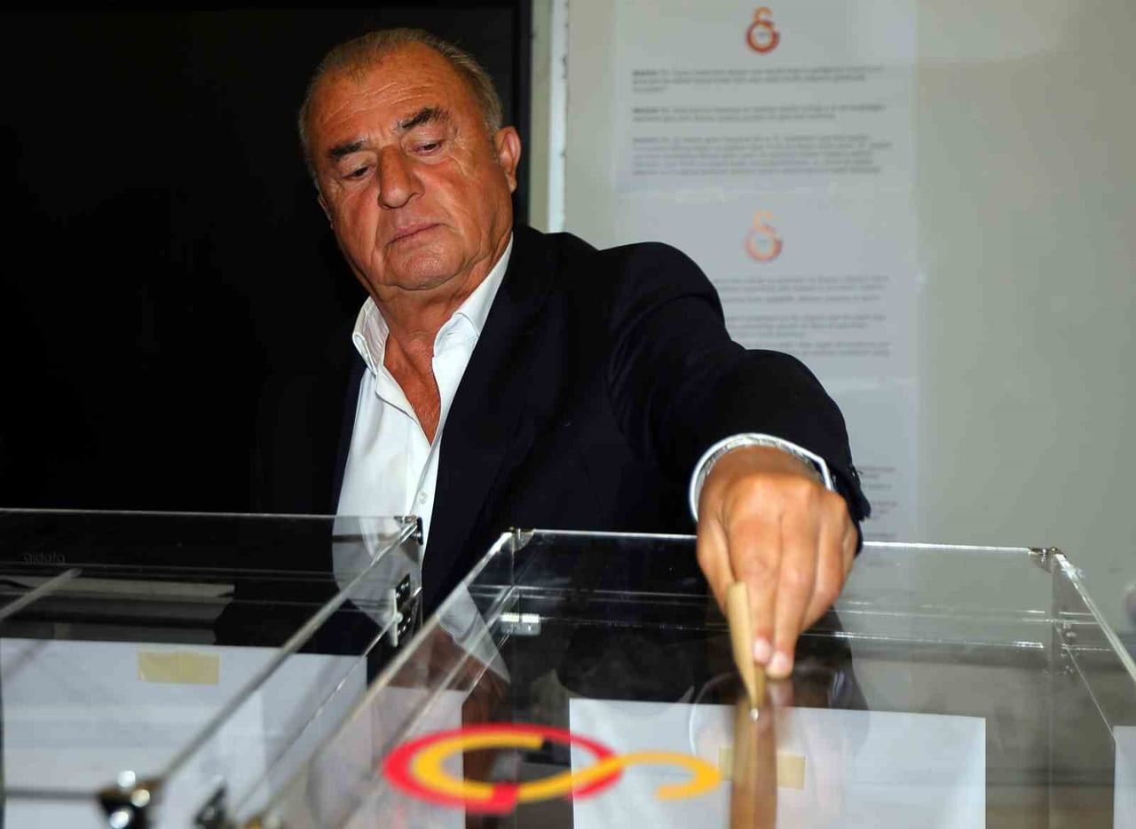 SEÇİMDE ESKİ GALATASARAY TEKNİK DİREKTÖRÜ FATİH TERİM OYUNU KULLANDI